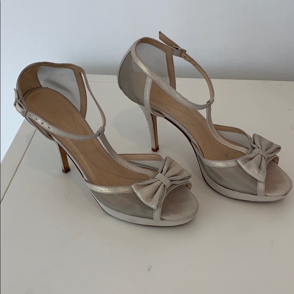 Kate Spade 9 taupe sparkle bow strap heel